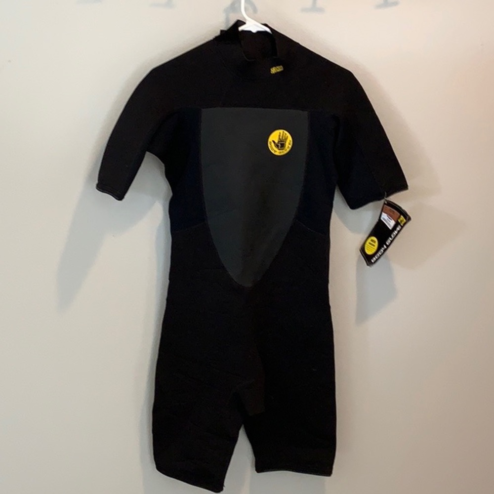 NWT Body Glove Black Short Sleeve Shorted Surfer